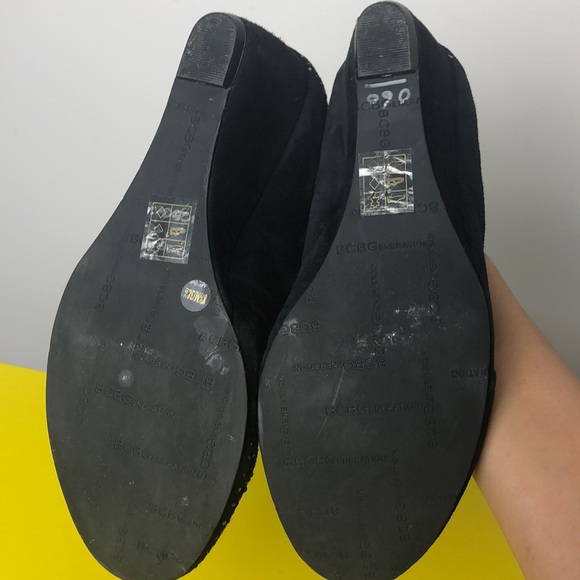 BCBG Generation Black Trinity Suede Sparkly Wedge Pumps Size 8.5 - Picture 11 of 13